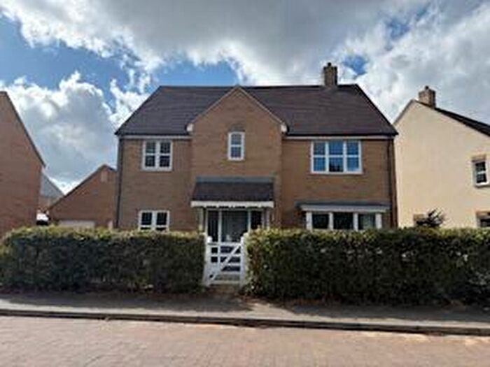 5 Bedroom House To Rent In Trafalgar Drive, Brooklands, Milton Keynes, MK10