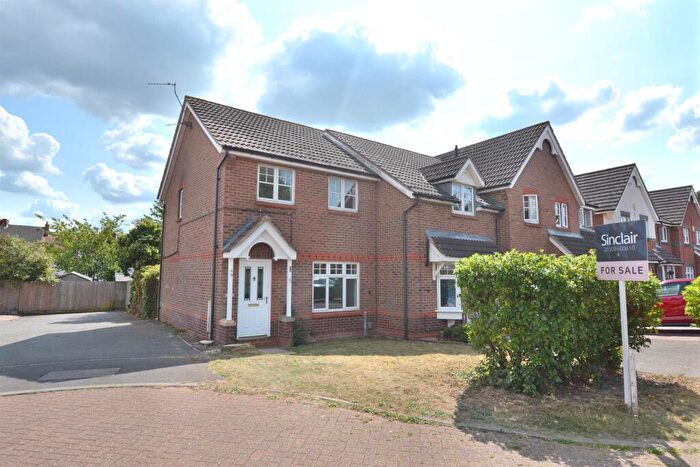 3 Bedroom Town House For Sale In Orchard Close, Shepshed, Leicestershire, LE12