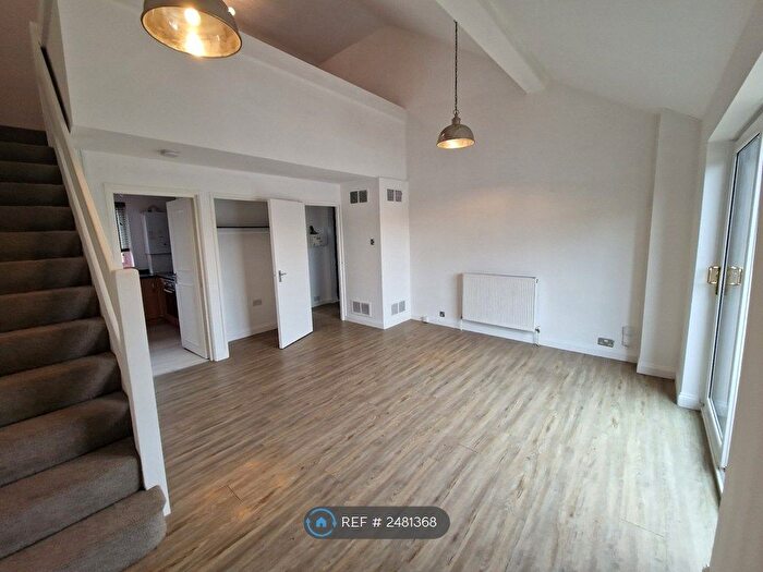 1 Bedroom Flat To Rent In Maiden Place, Lower Earley, Reading, RG6