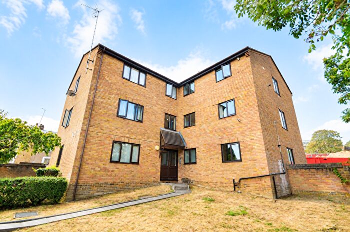 1 Bedroom Flat To Rent In Woodville Street, London, SE18