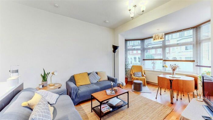 2 Bedroom Flat To Rent In Lammas Park Road, London, W5