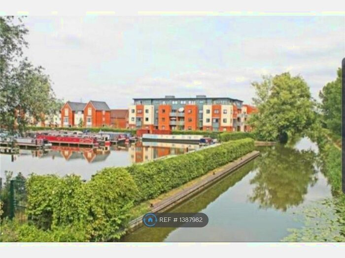2 Bedroom Flat To Rent In Provis Wharf, Aylesbury, HP20