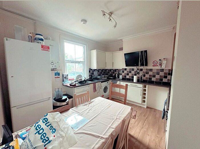 5 Bedroom Property To Rent In St. Clements Street, Oxford, OX4