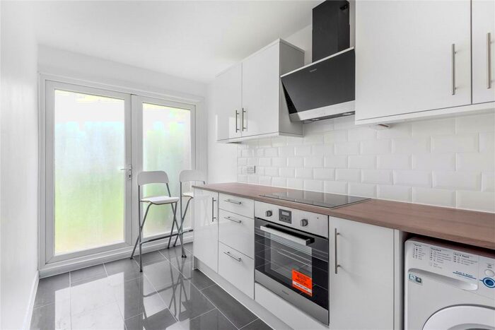 Studio To Rent In Dunraven Drive, Enfield, EN2