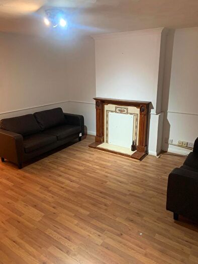 3 Bedroom House To Rent In Shepherds Close, Romford, RM6