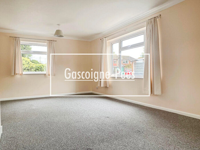 2 Bedroom Flat To Rent In Tadley, RG26