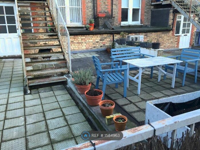 1 Bedroom Flat To Rent In Crouch End, London, N8