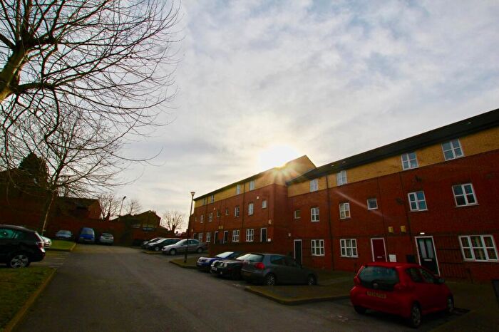 4 Bedroom Terraced House To Rent In Peveril Street, Nottingham, Nottinghamshire, NG7