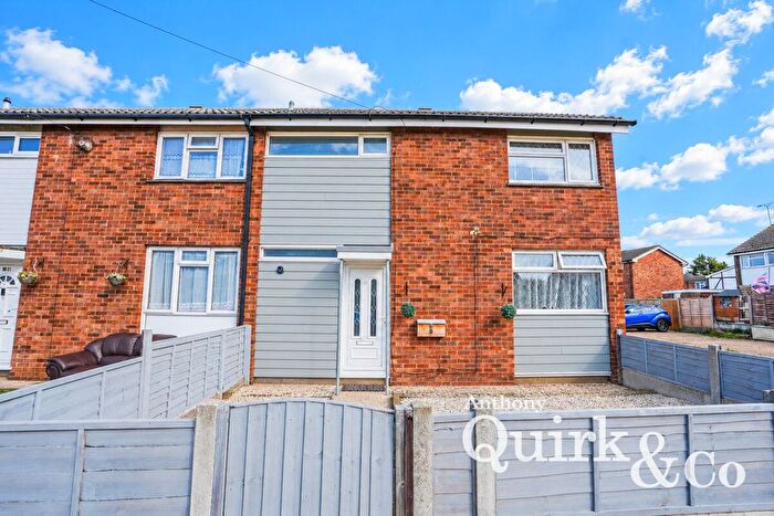 3 Bedroom End Of Terrace House For Sale In Sixth Avenue, Canvey Island, SS8