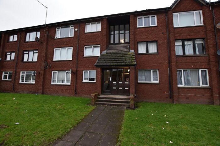 2 Bedroom Flat For Sale In Main Street, Glasgow, G40