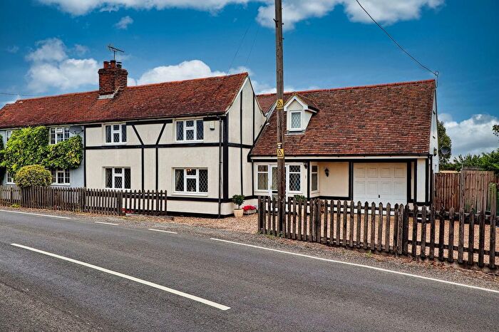 3 Bedroom Semi-Detached House For Sale In Burnham Road, Mundon, Maldon, CM9