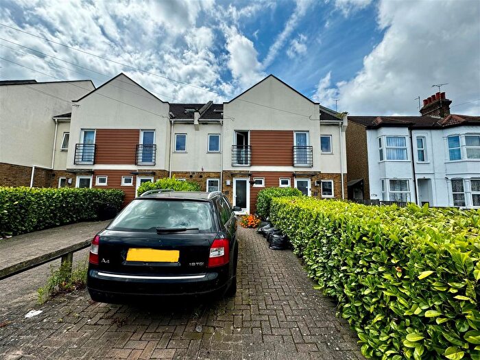 3 Bedroom Terraced House To Rent In North Road, Westcliff-On-Sea, SS0