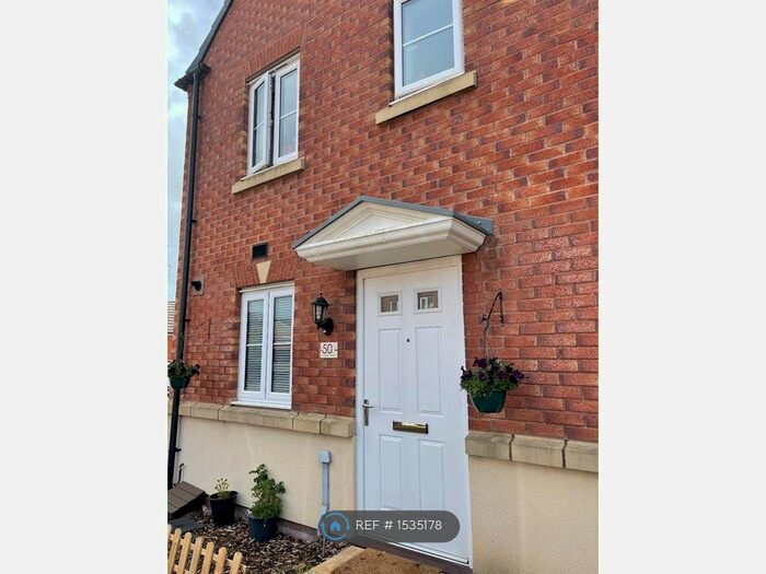 3 Bedroom End Of Terrace House To Rent In Stryd Bennett, Llanelli, SA15