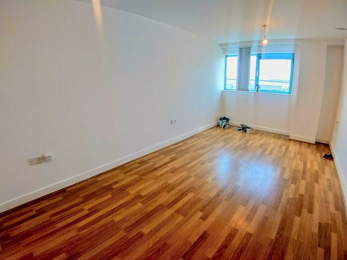 1 Bedroom Flat To Rent In The Crescent, Plymouth *Zero Deposit Guarantee Available*, PL1