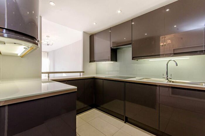 2 Bedroom Flat To Rent In Barbican, Barbican, London, EC2Y