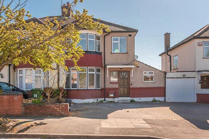 4 Bedroom House To Rent In Argyle Road, North Harrow, Harrow, HA2