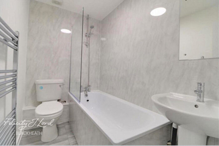 1 Bedroom Apartment To Rent In Kidbrooke Park Road, London, SE3