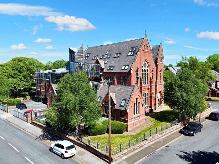 2 Bedroom Flat For Sale In Grey Street, Prestwich, M25