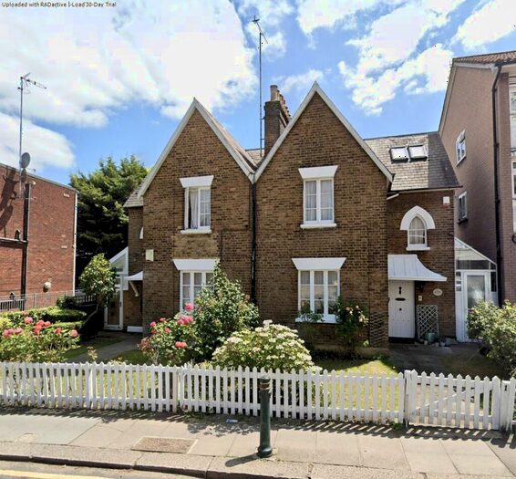 3 Bedroom Semi-Detached House To Rent In Highfield Road, NW11