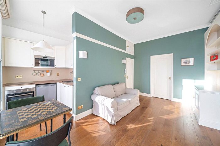 1 Bedroom Flat For Sale In Fulham Road, London, SW6