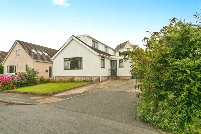 3 Bedroom Bungalow For Sale In Fern Hill, Benllech, Tyn-y-Gongl, Isle Of Anglesey, LL74