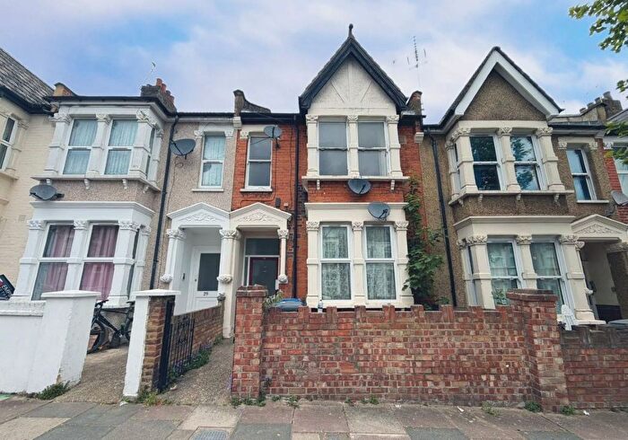 1 Bedroom Flat For Sale In B Inman Road, Harlesden, London, NW10