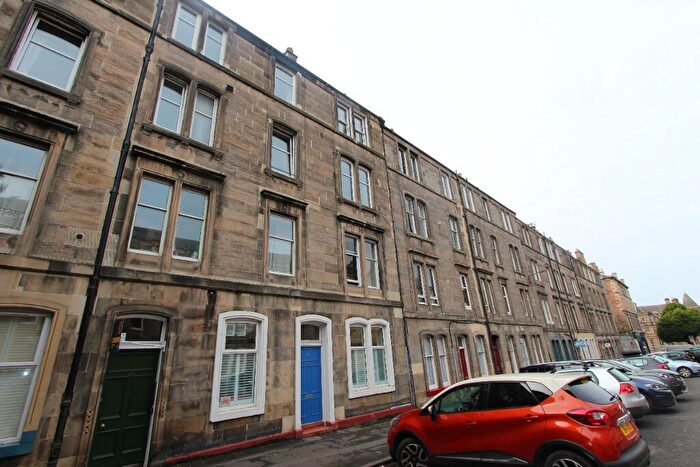 1 Bedroom Flat To Rent In Brunswick Street, Hillside, Edinburgh, EH7