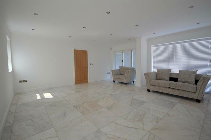 4 Bedroom House To Rent In Stocks Lane, Faldingworth, Market Rasen, LN8