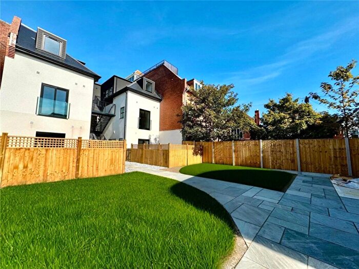 Studio For Sale In Hurst Court, - Holdenhurst Road, Bournemouth, Dorset, BH8