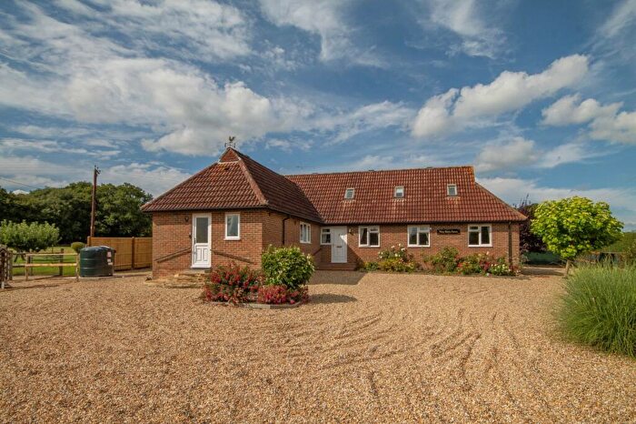 4 Bedroom Detached House For Sale In Bolney Road, Cowfold, RH13