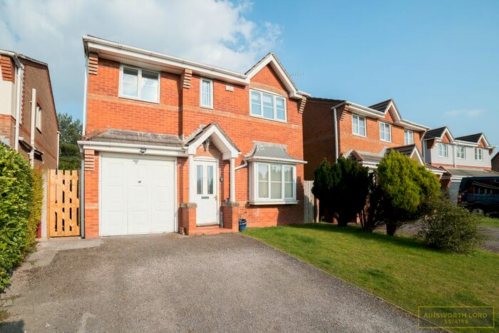 4 Bedroom Detached House To Rent In Knight Crescent, Lower Darwen, Darwen, BB3