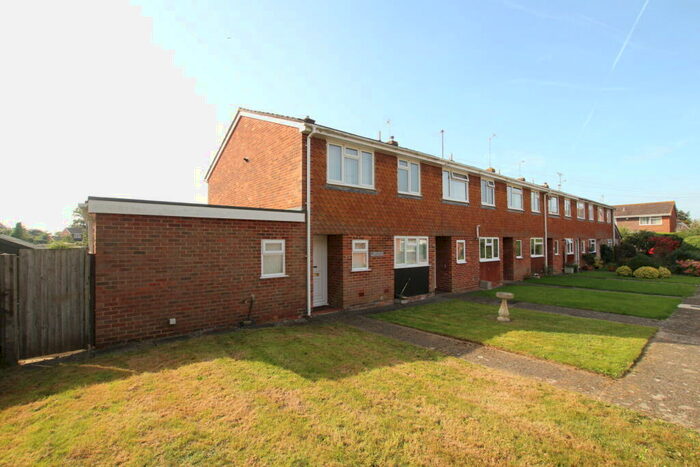 3 Bedroom End Of Terrace House To Rent In Kennedy Drive, Pangbourne, Reading, Berkshire, RG8
