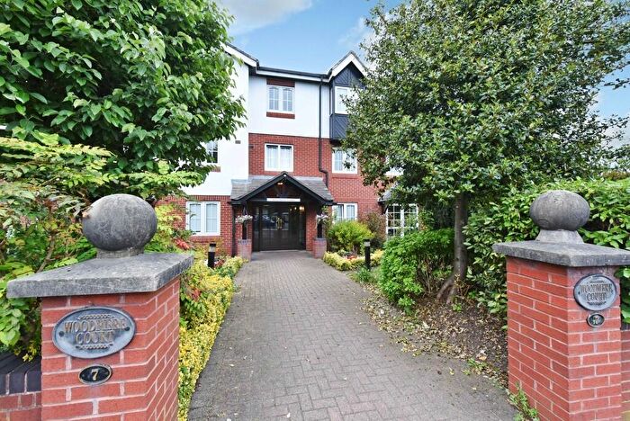 2 Bedroom Apartment For Sale In Avenue Road, Southgate, N14