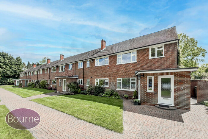 3 Bedroom Apartment To Rent In Broom Hall, Oxshott, Leatherhead, Surrey, KT22