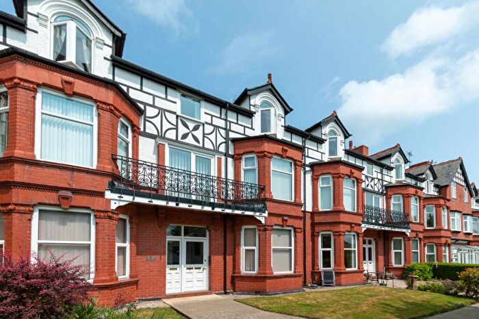 3 Bedroom Apartment For Sale In Whitehall Road, Rhos On Sea, Conwy, LL28
