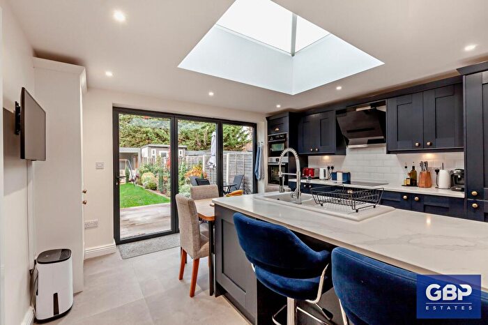 3 Bedroom Semi-Detached House For Sale In Mildmay Road, Romford, RM7
