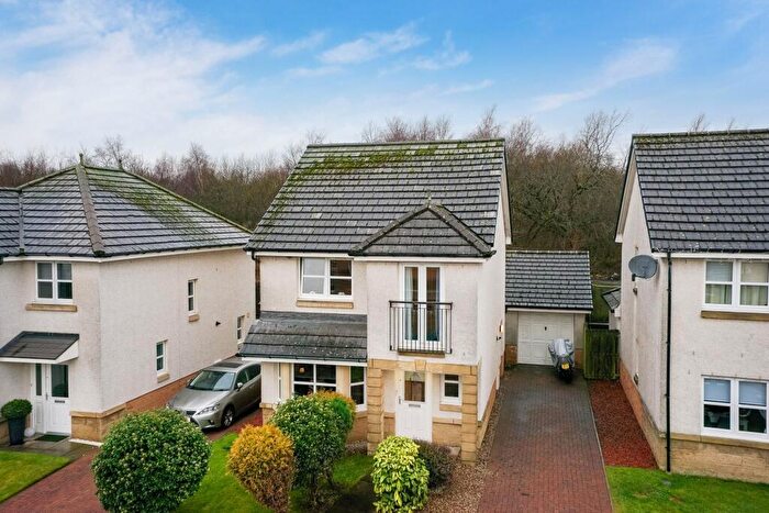 3 Bedroom Detached House For Sale In Sandpiper Crescent, Coatbridge, ML5