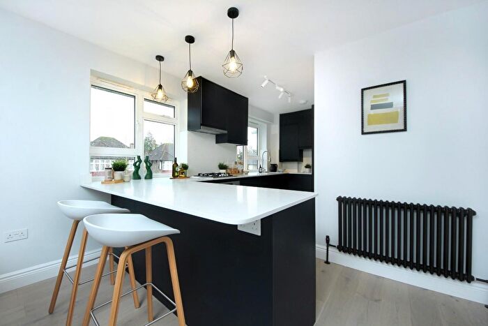2 Bedroom Flat For Sale In Audley Road, W5
