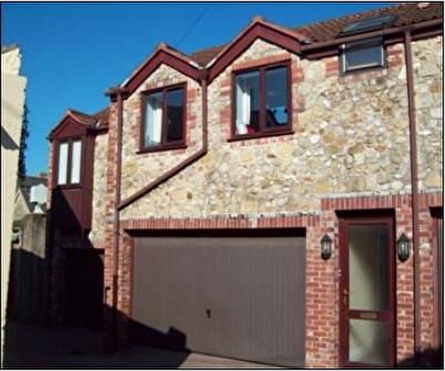 1 Bedroom Flat To Rent In Tailend, Pig Lane, Axminster, Devon, EX13