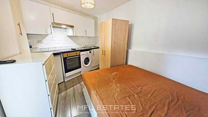 Studio To Rent In Lee High Road, London, SE13