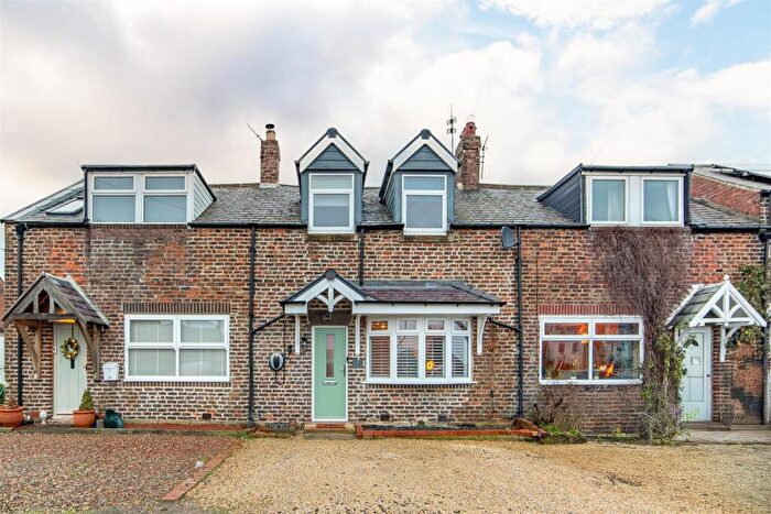 3 Bedroom Terraced House For Sale In Brunton Lane, Newcastle Upon Tyne, NE13