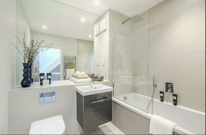 4 Bedroom Terraced House To Rent In Willow House, Woodland Way, London, CR4