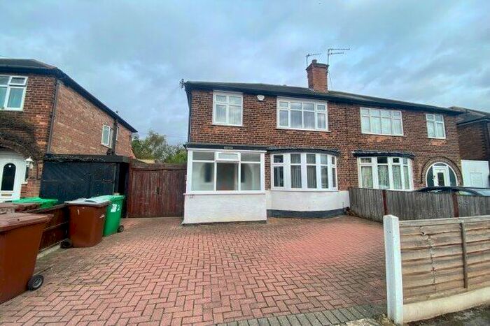 4 Bedroom Detached House To Rent In Franklyn Gardens, Nottingham, NG8