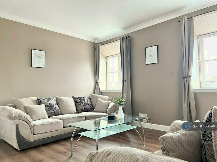 2 Bedroom Flat To Rent In Ivory Court, Aberdeen, AB25