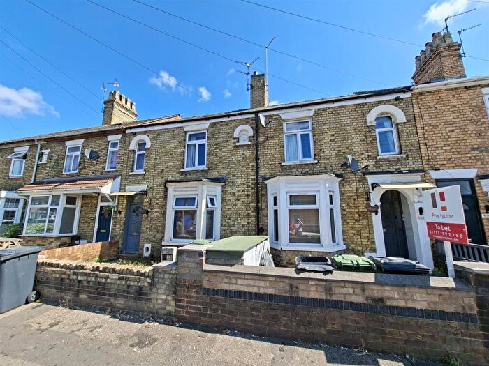 3 Bedroom Terraced House To Rent In Lincoln Road, Peterborough, PE1