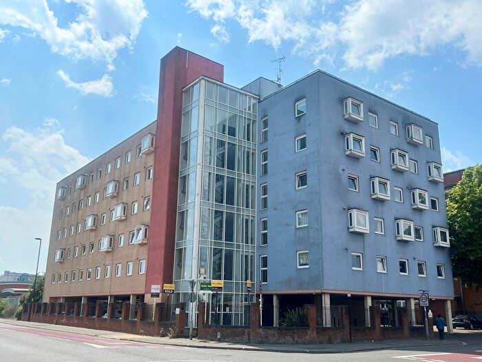 1 Bedroom Flat To Rent In Anglesea Terrace, Southampton, Hampshire, SO14