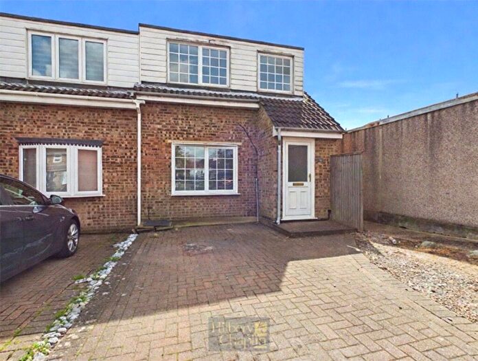 3 Bedroom End Of Terrace House For Sale In Lobelia Close, Chelmsford, Essex, CM1