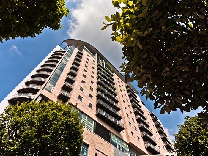 2 Bedroom Flat To Rent In Imperial Point, The Quays, Salford, M50