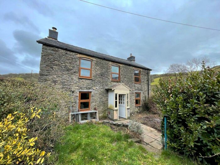 4 Bedroom Detached House For Sale In Abercegir, Machynlleth, Powys, SY20