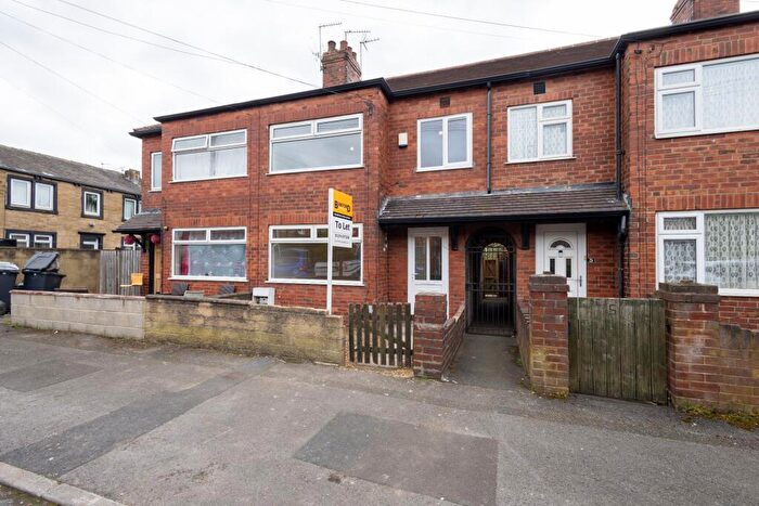3 Bedroom Terraced House To Rent In Thornton Gardens, Leeds, LS12